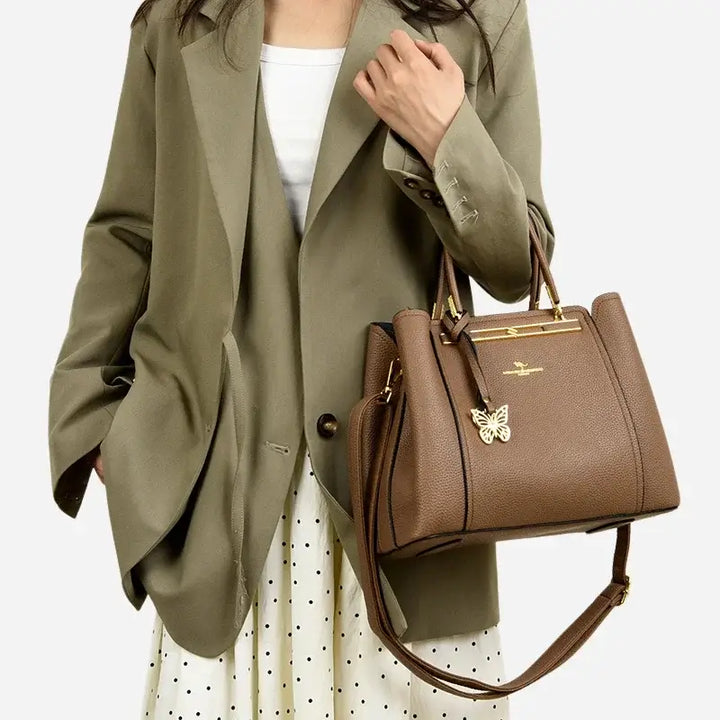 Bolsa-Feminina-de-Couro-Chiara-Khaki-Modelo-bolsa-feminina-promoção-bolsa-de-couro-feminina-bolsa-tiracolo-bolsa-tiracolo-feminino-bolsa-tiracolo-feminina-bolsa-de-couro-feminina-grande-bolsa-tranversal