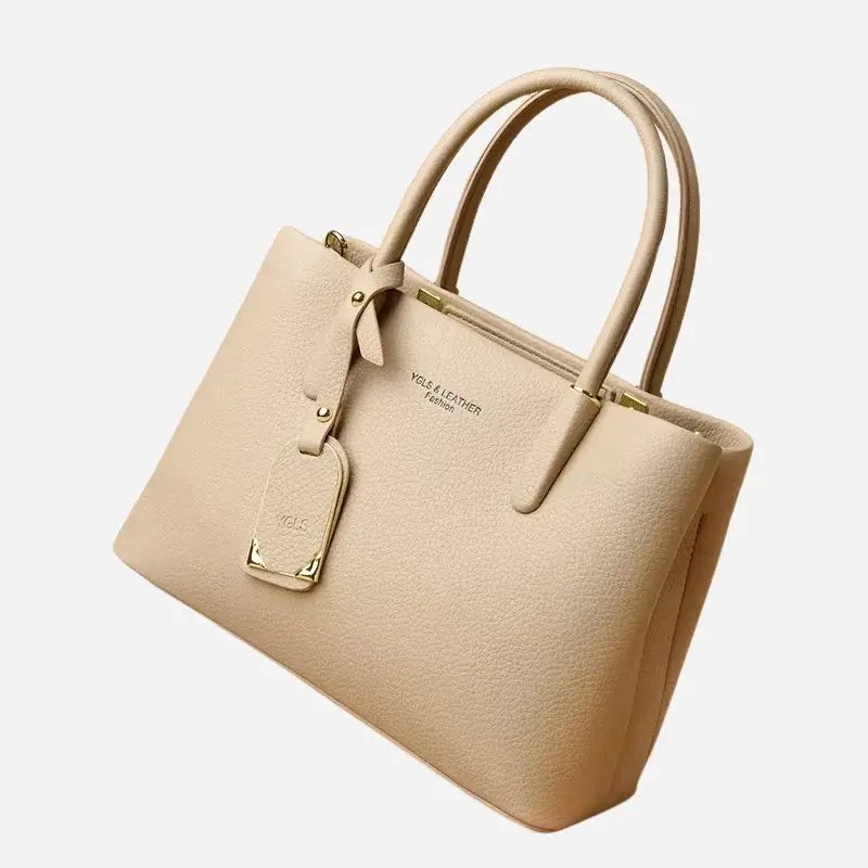 Bolsa-Feminina-de-Couro-Clutch-Tatiana-Bege-1-bolsa-feminina-promoção-bolsa-de-couro-feminina-bolsa-tiracolo-bolsa-tiracolo-feminino-bolsa-tiracolo-feminina-bolsa-de-couro-feminina-grande		