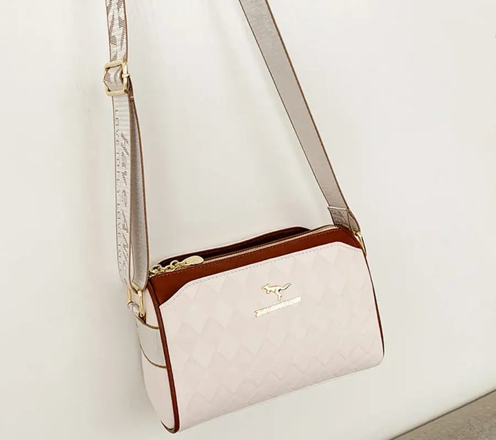 Bolsa-Tiracolo-Feminina-Camille-Branca-Alca-bolsa-tiracolo-pequena-bolsa-feminina-promoção-bolsa-de-couro-feminina-bolsa-tiracolo-bolsa-tiracolo-feminino-bolsa-tiracolo-feminina-bolsa-tiracolo-schutz