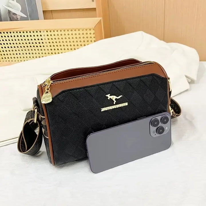 Bolsa-Tiracolo-Feminina-Camille-Preta-Amostra-bolsa-tiracolo-pequena-bolsa-feminina-promoção-bolsa-de-couro-feminina-bolsa-tiracolo-bolsa-tiracolo-feminino-bolsa-tiracolo-feminina-bolsa-tiracolo-schutz