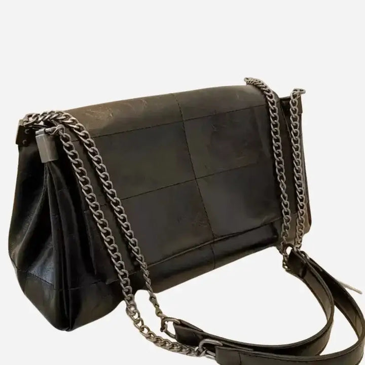 Bolsa-Tiracolo-Feminina-Preta-Isadora-Preta-Lado-2=bolsa-tiracolo-pequena-bolsa-feminina-promoção-bolsa-de-couro-feminina-bolsa-tiracolo-bolsa-tiracolo-feminino-bolsa-tiracolo-feminina-bolsa-tiracolo-schutz