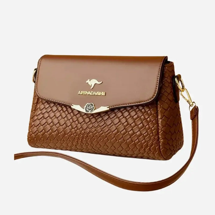 Bolsa-Tiracolo-Feminina-de-Couro-Celina-Marrom-bolsa-tiracolo-pequena-bolsa-feminina-promoção-bolsa-de-couro-feminina-bolsa-tiracolo-bolsa-tiracolo-feminino-bolsa-tiracolo-feminina-bolsa-tiracolo-schutz