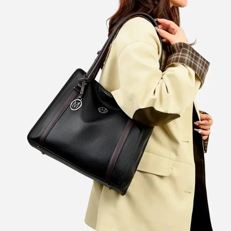 Bolsa-Tote-Feminina-Allegra-Preta-Ombro-bolsa-feminina-promoção-bolsa-de-couro-feminina-bolsa-bolsa-de-couro-feminina-grande-bolsa-tote-bolsa-tote-grande-bolsa-tote-bag-bolsa-tote-schutz-bolsa-tote-couro
