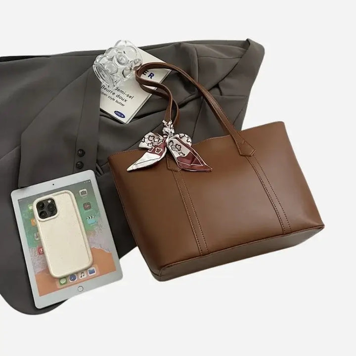Bolsa-Tote-Feminina-Amora-Chocolate-Frente-bolsa-feminina-promoção-bolsa-de-couro-feminina-bolsa-bolsa-de-couro-feminina-grande-bolsa-tote-bolsa-tote-grande-bolsa-tote-bag-bolsa-tote-schutz-bolsa-tote-couro