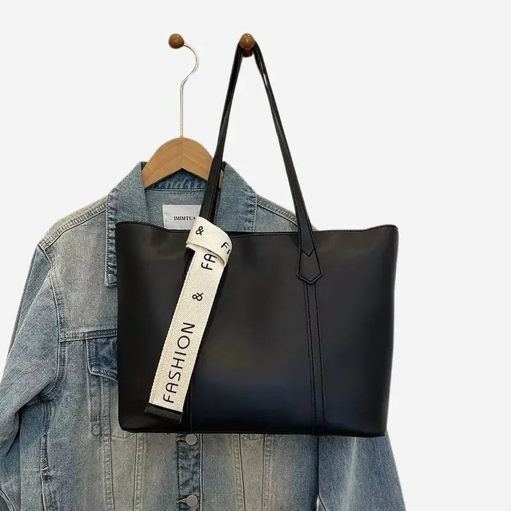 Bolsa-Tote-Feminina-Amora-Preta-Empendurada-bolsa-feminina-promoção-bolsa-de-couro-feminina-bolsa-bolsa-de-couro-feminina-grande-bolsa-tote-bolsa-tote-grande-bolsa-tote-bag-bolsa-tote-schutz-bolsa-tote-couro