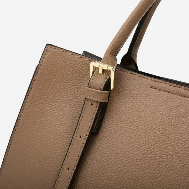 Bolsa-Tote-Feminina-Transversal-Melissa-Marrom-Fivela-bolsa-feminina-promoção-bolsa-de-couro-feminina-bolsa-bolsa-de-couro-feminina-grande-bolsa-tote-bolsa-tote-grande-bolsa-tote-bag-bolsa-tote-schutz-bolsa-tote-couro-bolsa-transversal-bolsa-transversal-feminina	
