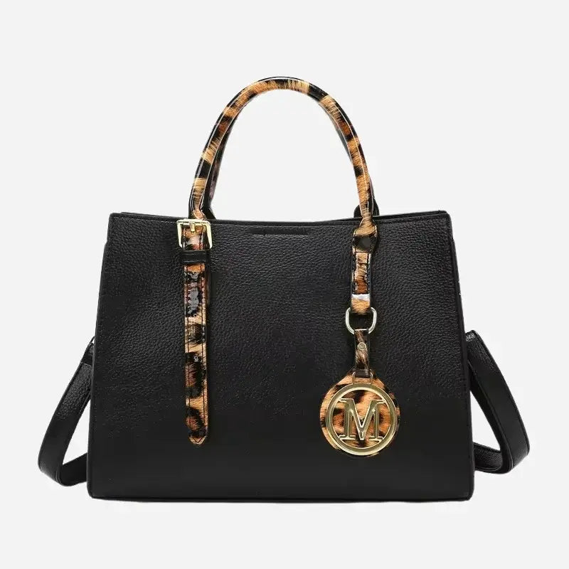 Bolsa-Tote-Feminina-Transversal-Melissa-Preta-alcas-de-tirgre-bolsa-feminina-promoção-bolsa-de-couro-feminina-bolsa-bolsa-de-couro-feminina-grande-bolsa-tote-bolsa-tote-grande-bolsa-tote-bag-bolsa-tote-schutz-bolsa-tote-couro-bolsa-transversal-bolsa-transversal-feminina	