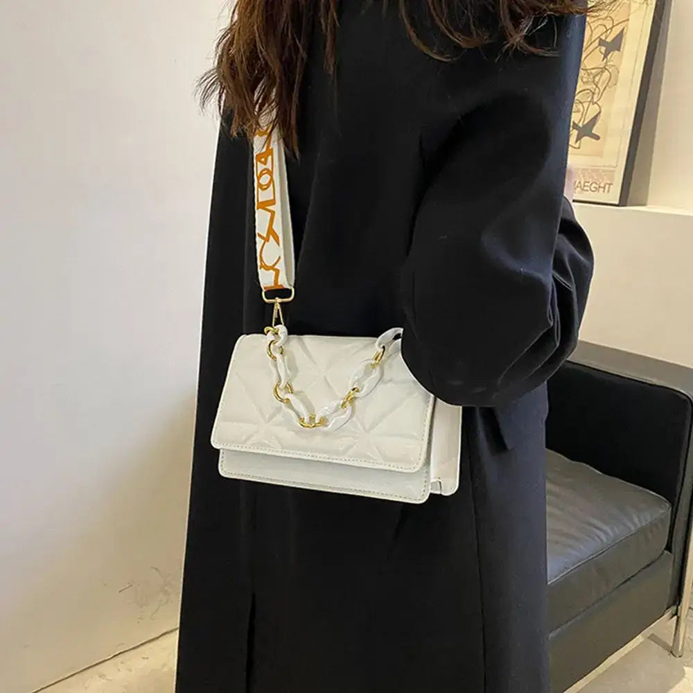 Bolsa-Transversal-Feminina-Aurora-Branco-Modelo-bolsa-tiracolo-pequena-bolsa-feminina-promoção-feminina-bolsa-tiracolo-bolsa-tiracolo-feminino-bolsa-tiracolo-feminina-bolsa-tiracolo-schutz