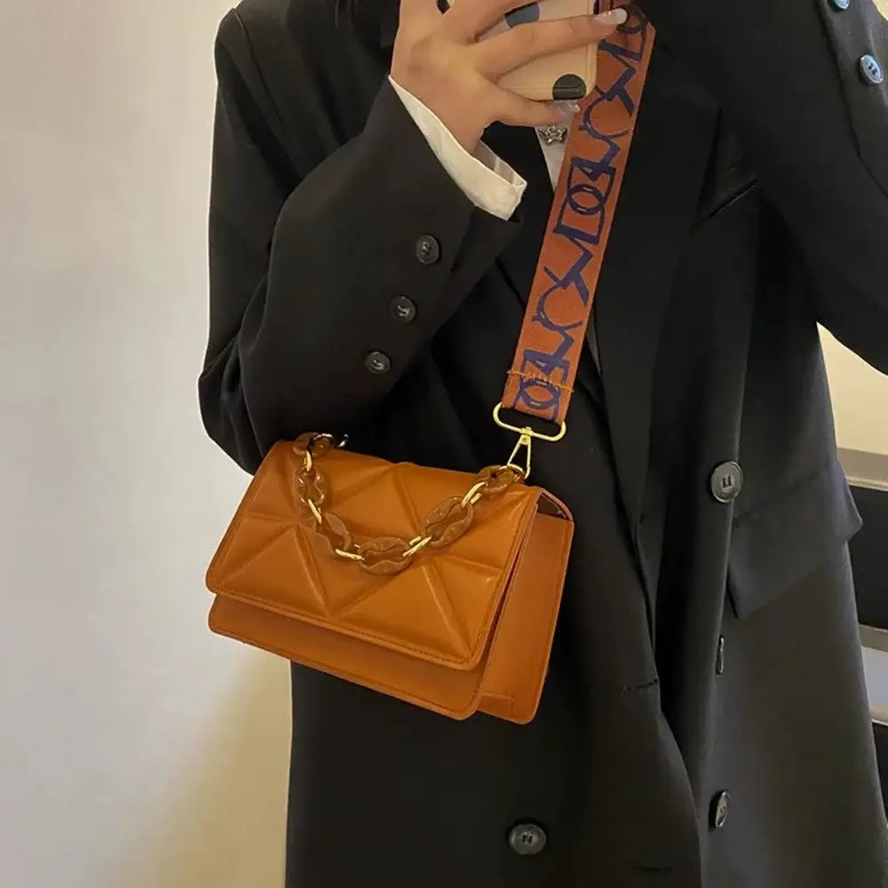 Bolsa-Transversal-Feminina-Aurora-Laranja-bolsa-tiracolo-pequena-bolsa-feminina-promoção-feminina-bolsa-tiracolo-bolsa-tiracolo-feminino-bolsa-tiracolo-feminina-bolsa-tiracolo-schutz