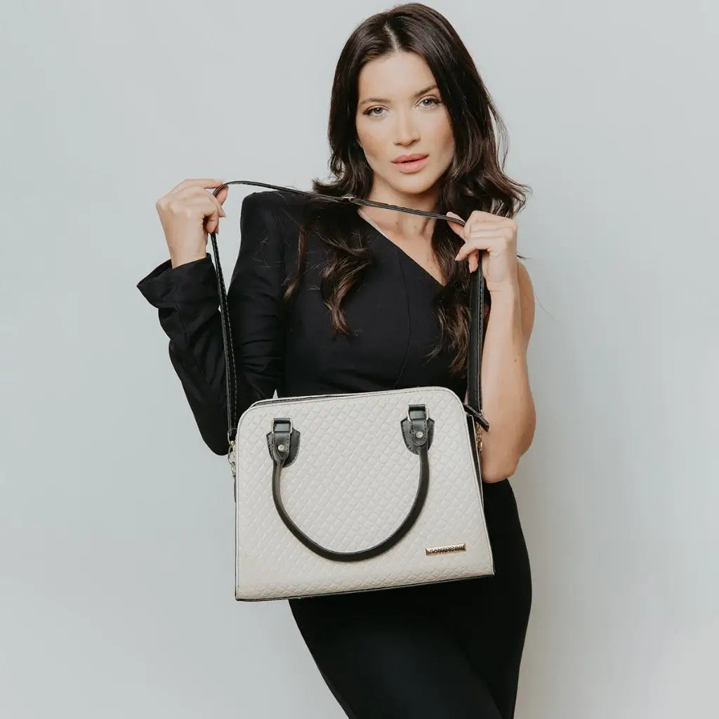 Bolsa-de-Mao-Feminina-Isabella-Modelo-Alca-bolsa-feminina-promoção-bolsa-de-couro-feminina-bolsa-tiracolo-bolsa-tiracolo-feminino-bolsa-tiracolo-feminina-bolsa-de-couro-feminina-bolsa-de-mao-bolsa de-mao-viagem-bolsa-de-mao-festa-bolsa pequena-bolsa-pequena-feminino-bolsa-pequena-feminina-transversal-bolsa-grande-bolsa-grande-feminina		