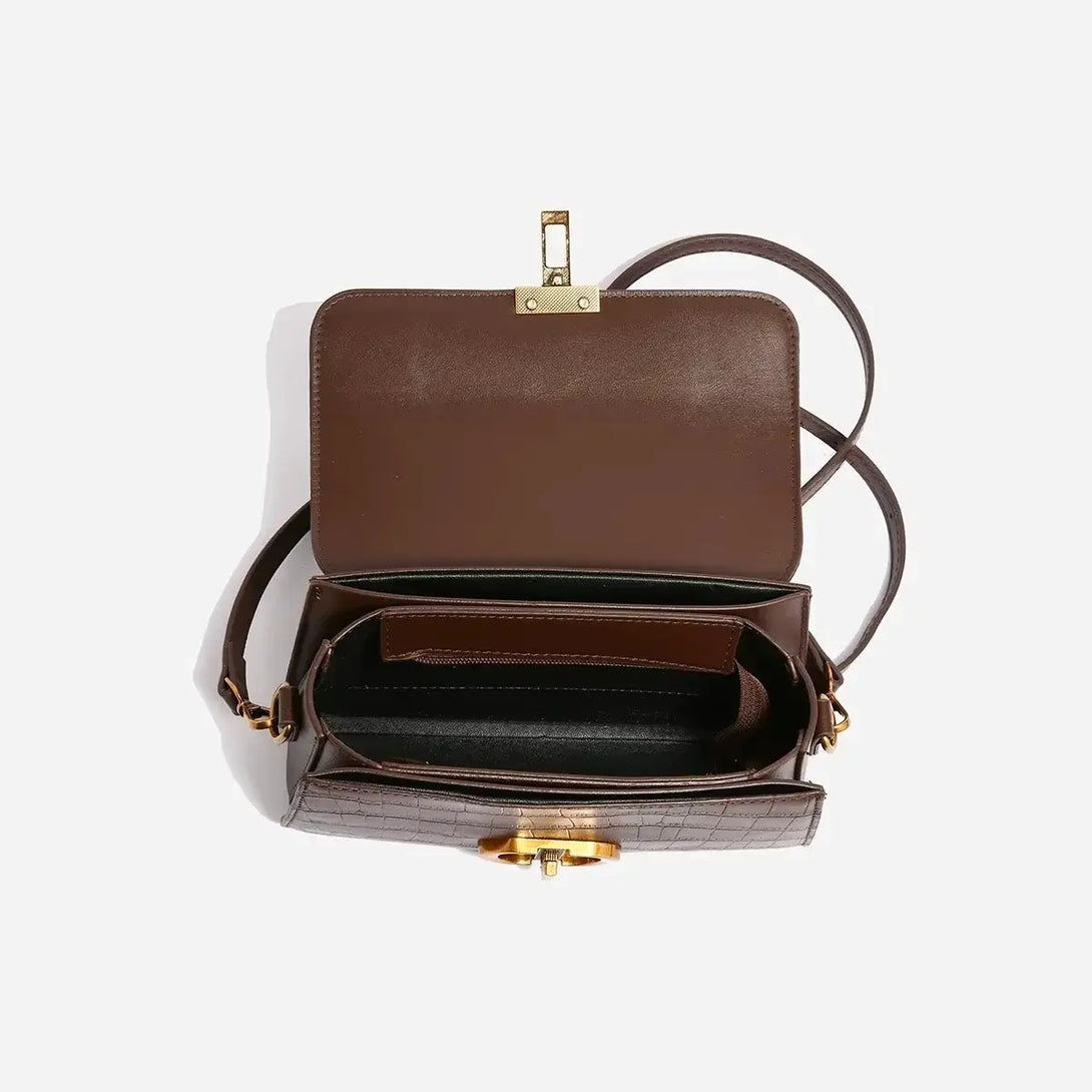 Bolsa-de-Mao-Feminina-Transversal-Luna-Marrom-Aberta-bolsa-feminina-promoção-bolsa-de-couro-feminina-bolsa-tiracolo-bolsa-tiracolo-feminino-bolsa-tiracolo-feminina-bolsa-de-couro-feminina-bolsa-de-mao-bolsa de-mao-viagem-bolsa-de-mao-festa-bolsa pequena-bolsa-pequena-feminino-bolsa-pequena-feminina-transversal	