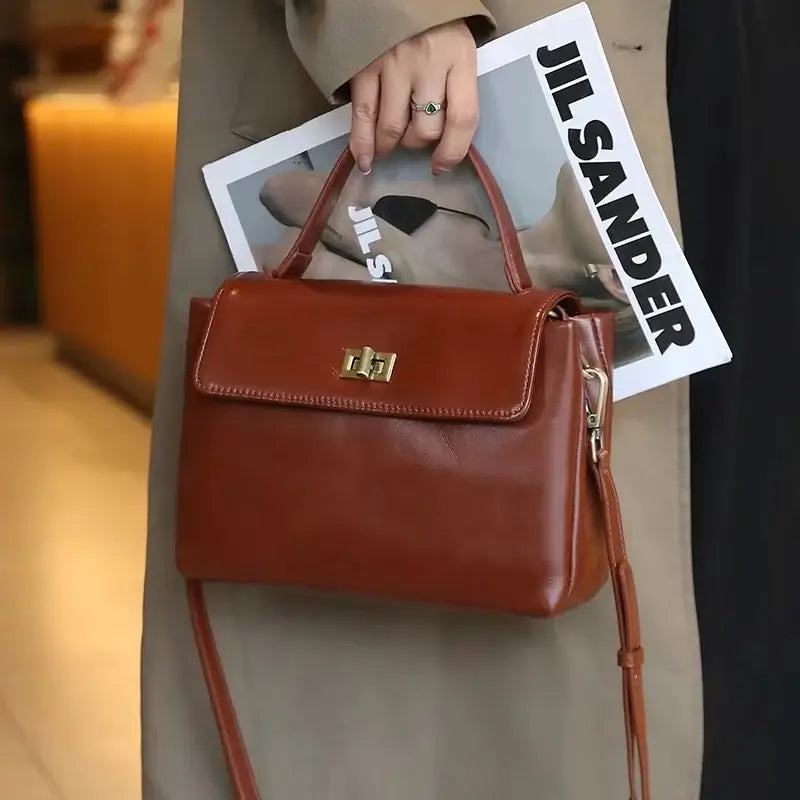 Bolsa-de-Mao-Feminina-de-Couro-Malluo-Cafe-bolsa-feminina-promoção-bolsa-de-couro-feminina-bolsa-tiracolo-bolsa-tiracolo-feminino-bolsa-tiracolo-feminina-bolsa-de-couro-feminina-bolsa-de-mao-bolsa de-mao-viagem-bolsa-de-mao-festa-bolsa pequena-bolsa-pequena-feminino-bolsa-pequena-feminina-transversal	
