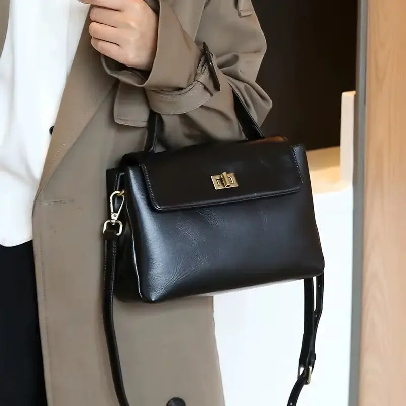 Bolsa-de-Mao-Feminina-de-Couro-Malluo-Cor-Preta-No-Braco-bolsa-feminina-promoção-bolsa-de-couro-feminina-bolsa-tiracolo-bolsa-tiracolo-feminino-bolsa-tiracolo-feminina-bolsa-de-couro-feminina-bolsa-de-mao-bolsa de-mao-viagem-bolsa-de-mao-festa-bolsa pequena-bolsa-pequena-feminino-bolsa-pequena-feminina-transversal	